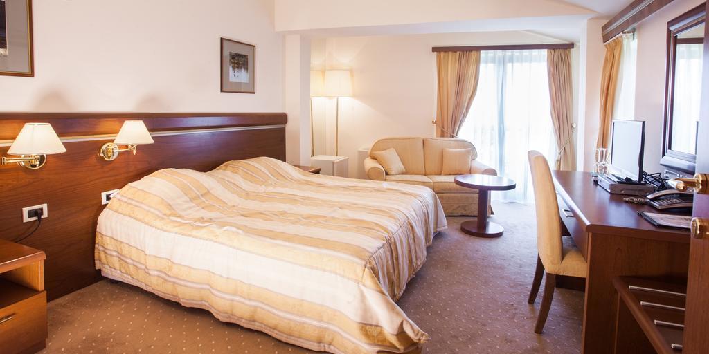 Hotel Stari Podrum Илок Экстерьер фото