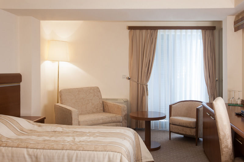 Hotel Stari Podrum Илок Экстерьер фото